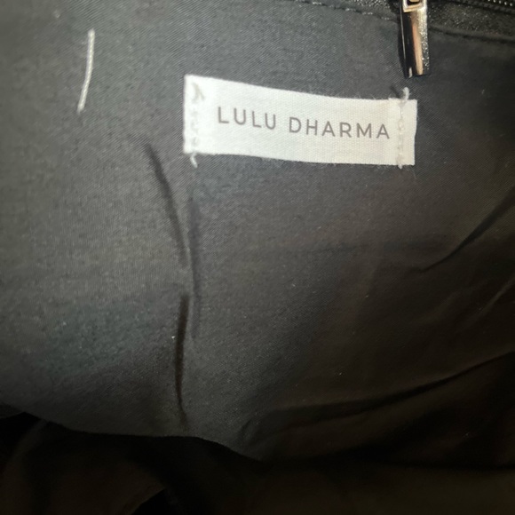 Lulu Dharma Weekender Bag - Picture 4 of 9